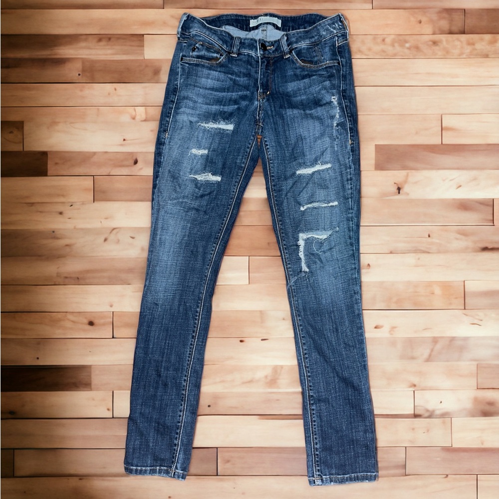 SOLD Design Lab Distressed Jeans 27
